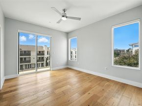2222  Moser Avenue  115, Dallas Texas 75206