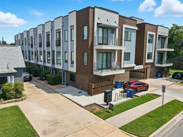 2222  Moser Avenue  115, Dallas Texas 75206