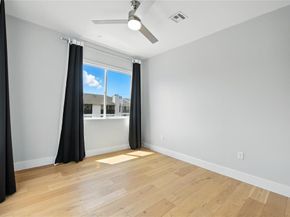 2222  Moser Avenue  115, Dallas Texas 75206