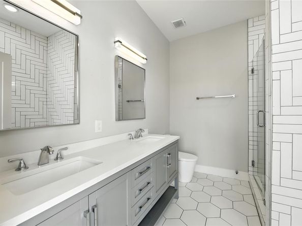 2222  Moser Avenue  115, Dallas Texas 75206