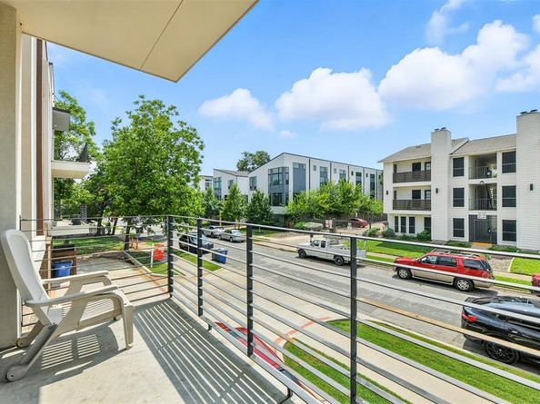 2222  Moser Avenue  115, Dallas Texas 75206