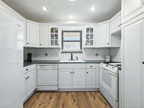 2029  Clubview Drive , Carrollton Texas 75006