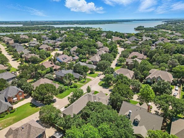 900  Shadow Ridge Drive , Highland Village Texas 75077