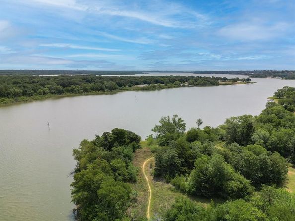 900  Shadow Ridge Drive , Highland Village Texas 75077