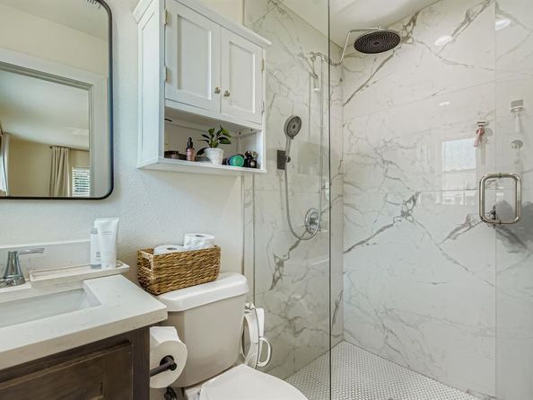 1601  Rindie Street , Irving Texas 75060