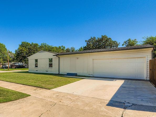1601  Rindie Street , Irving Texas 75060