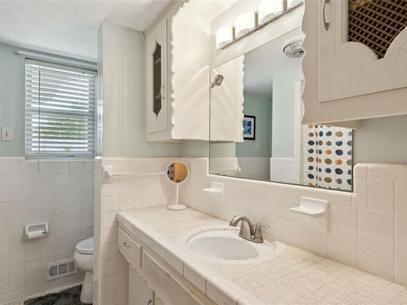 8309  Londonderry Lane , Dallas Texas 75228