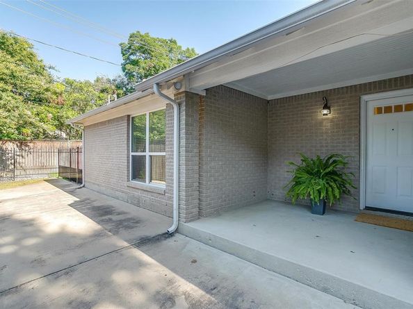 3240  Wabash Avenue , Fort Worth Texas 76109