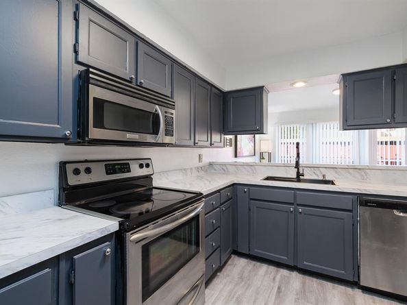 2405  Long Ridge Lane , Arlington Texas 76014