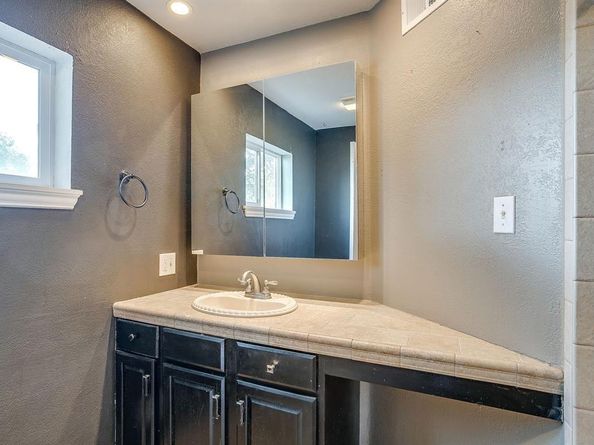 3904  Eldridge Street , Fort Worth Texas 76107
