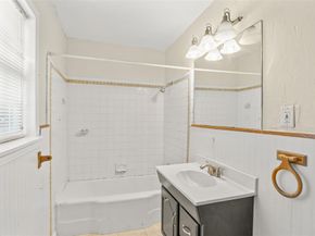 2837  Meaders Avenue , Fort Worth Texas 76112