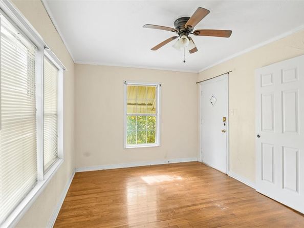 2837  Meaders Avenue , Fort Worth Texas 76112