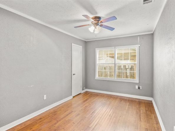 2837  Meaders Avenue , Fort Worth Texas 76112