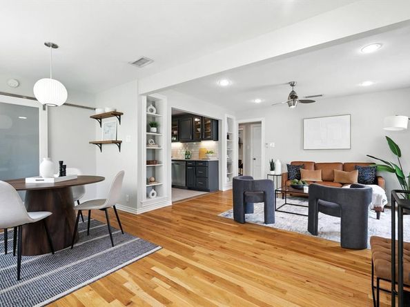 8922  Angora Street , Dallas Texas 75218
