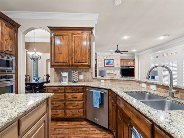 3402  Lake Creek Trail , Mansfield Texas 76063