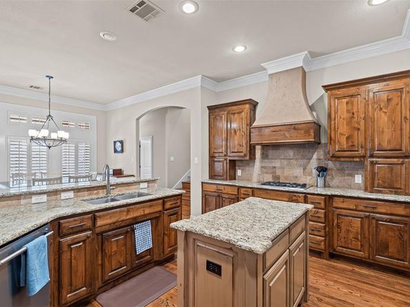 3402  Lake Creek Trail , Mansfield Texas 76063
