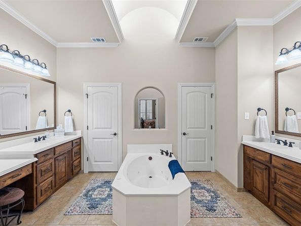 3402  Lake Creek Trail , Mansfield Texas 76063