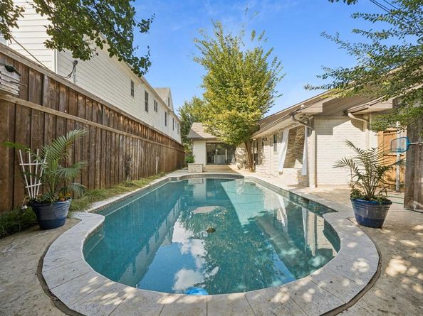 7810  Stanford Avenue , Dallas Texas 75225