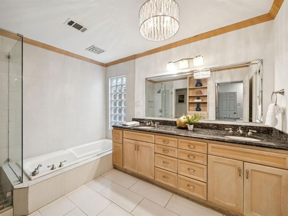 7810  Stanford Avenue , Dallas Texas 75225