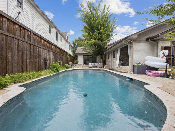 7810  Stanford Avenue , Dallas Texas 75225