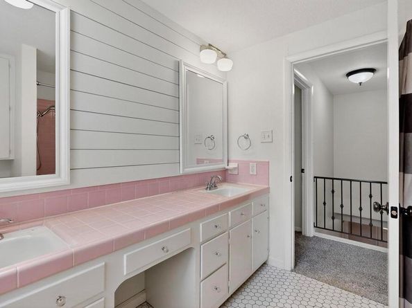 3205  Woodford Drive , Arlington Texas 76013