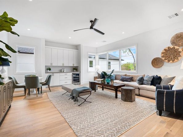 4807 W Hanover Avenue , Dallas Texas 75209