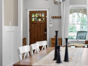 222 S Edgefield Avenue , Dallas Texas 75208
