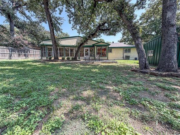 1137  Karla Drive , Hurst Texas 76053