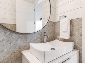 3233  Northwest Parkway , University Park Texas 75225