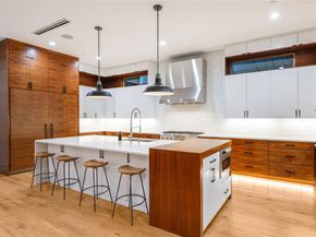 3233  Northwest Parkway , University Park Texas 75225
