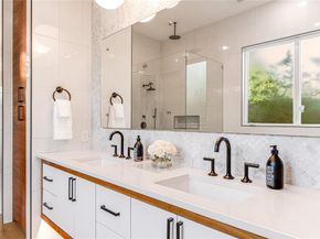 3233  Northwest Parkway , University Park Texas 75225