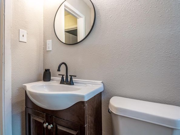 3115  Carpenter  , Dallas Texas 75215