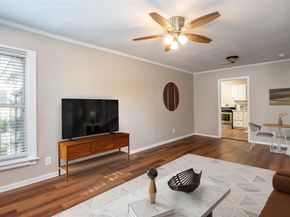 3115  Carpenter  , Dallas Texas 75215