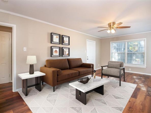 3115  Carpenter  , Dallas Texas 75215