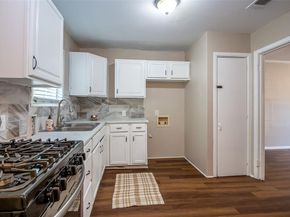 3115  Carpenter  , Dallas Texas 75215