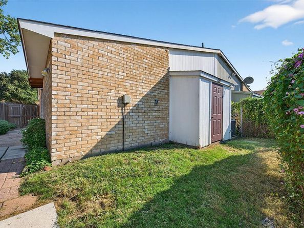 4421  Chapman Street , The Colony Texas 75056