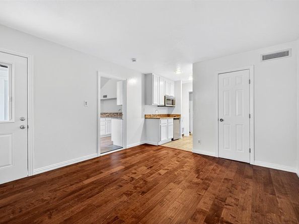 4421  Chapman Street , The Colony Texas 75056