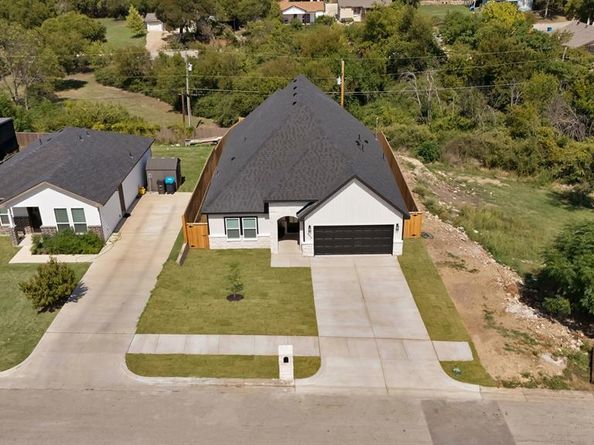 2806 NW 17th Street , Fort Worth Texas 76106