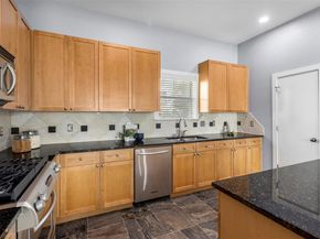 4830  Cedar Springs Road  30, Dallas Texas 75219