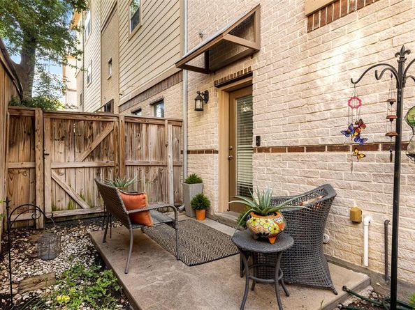 4830  Cedar Springs Road  30, Dallas Texas 75219