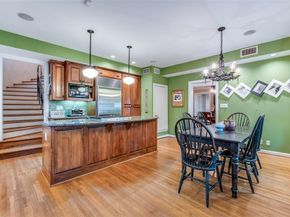6666  Lakewood Boulevard , Dallas Texas 75214