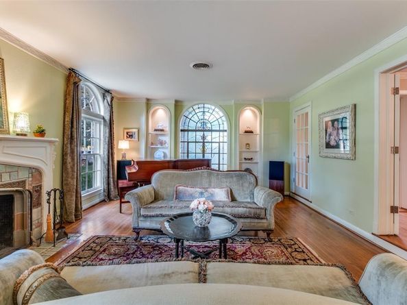 6666  Lakewood Boulevard , Dallas Texas 75214