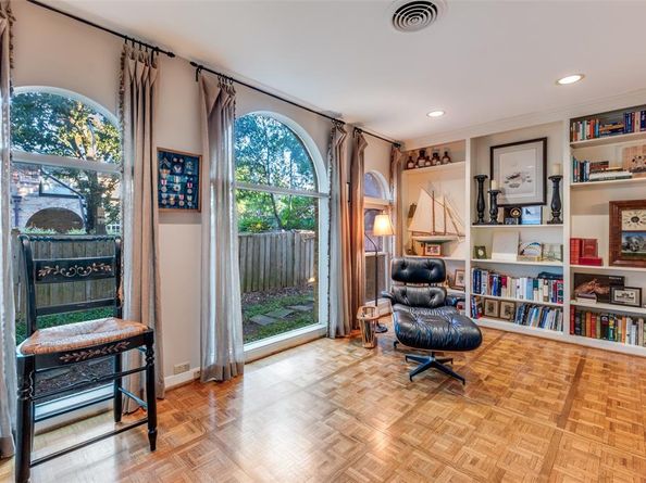 6666  Lakewood Boulevard , Dallas Texas 75214