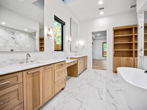 5861  Meletio Lane , Dallas Texas 75230