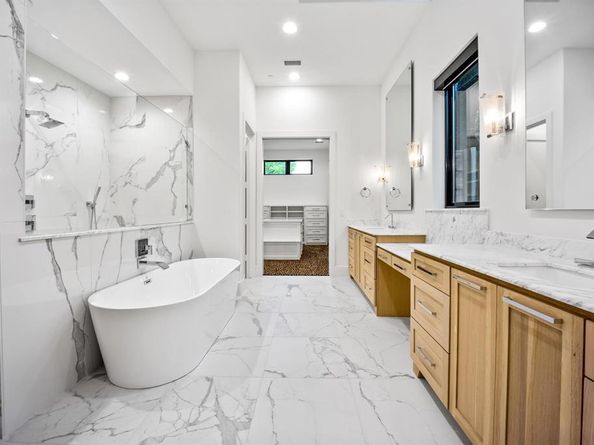 5861  Meletio Lane , Dallas Texas 75230