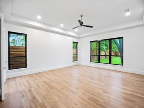 5861  Meletio Lane , Dallas Texas 75230