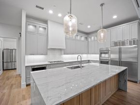 5861  Meletio Lane , Dallas Texas 75230
