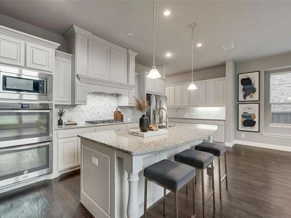 922  Amber Knoll Drive , Rockwall Texas 75087