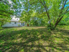 2939 N El Centro Way , Dallas Texas 75241