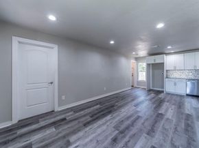 2939 N El Centro Way , Dallas Texas 75241